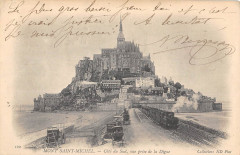 Mont Saint Michel Cote Du Sud Vue Prise De La Digue Train