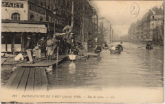 Carte postale ancienne Inondations de Paris (Janvier 1910) - Rue de Lyon
                                                                     à Paris 12e
                                