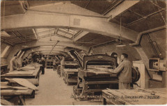 Paris Au Bon Marhce Maison A. Boucicaut Coupe des Echantillons