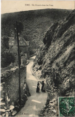 Vire Un Chemin dans les Vaux -
													14 Calvados
												