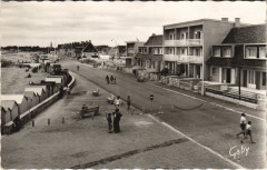 Courseulles-sur-Mer Boulevard de la Plage à Courseulles-sur-Mer