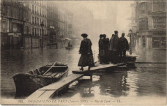 Carte postale ancienne Inondations de Paris (Janvier 1910) - Boulevard Diderot vers le Quai de la Rapée
                                                                     à Paris 12e
                                