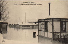 Carte postale ancienne Inondations 1910 Paris Les Magasins des Grands Moulins de Corbeil
                                                                     à Corbeil-Essonnes
                                