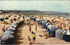 Trouville-sur-Mer La Plage et la Jetee à Trouville-sur-Mer