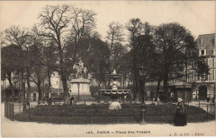 Paris 4e Place des Vosges à Paris 4e