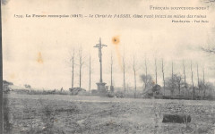 Le Christ De Passel Reste Intact Au Milieu Des Ruines à Passel