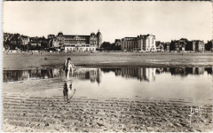 Houlgate La Plage a Maree basse à Houlgate