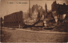 Guerre Militaire Lille La Belle Jardiniere à Erre
