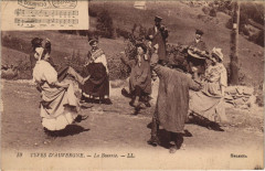 Types d'Auvergne - La Bouree - Folklore