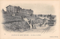 Plateau Du Mont Revard Une Trancheela Gare Et Les Hotels  - Train