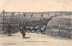 Camp Du Larzac Arrivee Au Camp - Guerre - Militaire -
													12 Aveyron
												