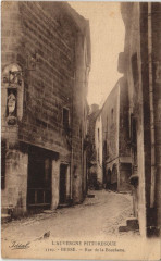 Besse-et-Saint-Anastasie Rue de la Boucherie