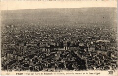 Carte postale ancienne Vue sur l'Arc de Triomphe de l'Etoile prise du sommet de la Tour Eiffel
                                                                     à Paris 7e
                                