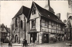 Montlucon Eglise St.Pierre France