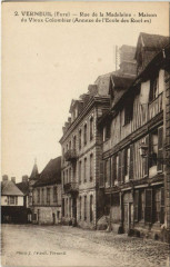 Verneuil-sur-Avre Rue de la Madeleine - Maison du Vieux Colombier -
													27 Eure
												