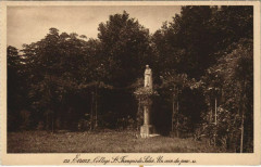 Evreux College Saint Francois de Sales - Un Coin du Parc