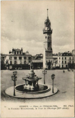 Evreux Place de l'Hotel de Ville - La Fontaine Monumentale