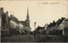 Conches-en-Ouche La Place Carnot à Conches-en-Ouche