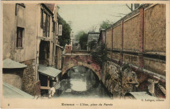 Evreux L'Iton - Place du Parvis