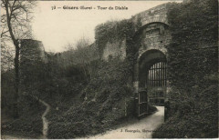 Carte postale ancienne Gisors Tour du Diable
                                                                     à Gisors
                                