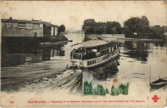 Bas Meudon - Passage d'un Bateau Parisien entre l'île St-Germain et l'île Seguin -
																					92130 Issy-les-Moulineaux
																			