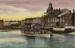 Rivier Boat & Town Hall Ships