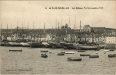 Les Bateaux Terreneuvas au Port Ships