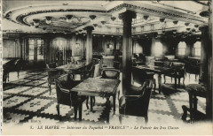 Intérieur du Paquebot France Le Fumoir des Ires Classes Ships