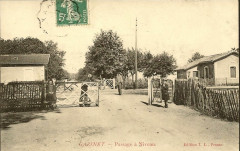 Gazinet - Passage à niveau