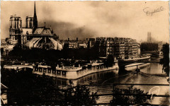 Paris 4e L'Ile de la Cité vue d'amont à Paris 4e