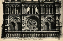 Paris 4e Notre Dame Facade la Rosace à Paris 4e