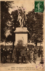 Paris 4e Square des Vosges-Statue de Louis Xiii à Paris 4e