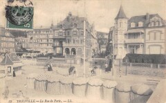 Trouville La Rue De Paris -
													14 Calvados
												