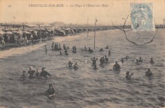 Trouville Sur Mer La Plage A L'Heure Des Bains à Trouville-sur-Mer