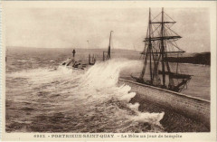 Portrieux St.Quay Le Mole un jour de tempete France