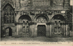 Dinan Portail de l'Eglise St.Sauveur France à Dinan