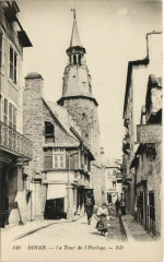 Dinan La Tour de l'Horloge France à Dinan