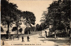Vincennes Entree du Fort France à Vincennes