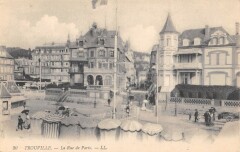 Trouville La Rue De Paris