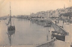 Trouville Sur Mer Le Port A Maree Haute à Trouville-sur-Mer