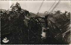 Le Pic du Midi d'Ossau et le Telepherique de la Sagette