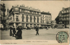 Angers Place du Ralliement - La Poste à Angers