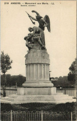 Angers Monument aux Morts à Angers
