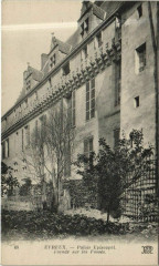 Evreux Palais Episcopal - Facade sur les Fosses