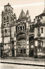 Gisors La Cathedrale - Le Portail Principal à Gisors