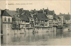 Argenton Vieilles maisons, rive droite France -
													36 Indre
												