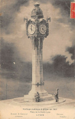 Lyon Place De La Demi Lune Horloge A Eriger En 1907 à Lyon