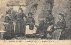 Costumes De La Savoie Tignes Dentellieres à Tignes