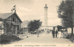 Ile De Re Saint Clement Des Baleines Le Phare Et Les Chalets -
													17 Charente Maritime
												