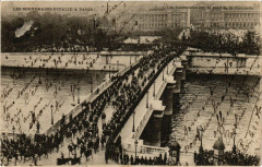 Paris 8e Les Souverains sur le Pont de la Concorde -
																					75008 Paris 8e
																			